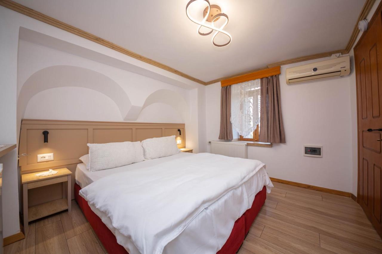 Bed And Breakfast Kotoni Gjirokastra Kültér fotó