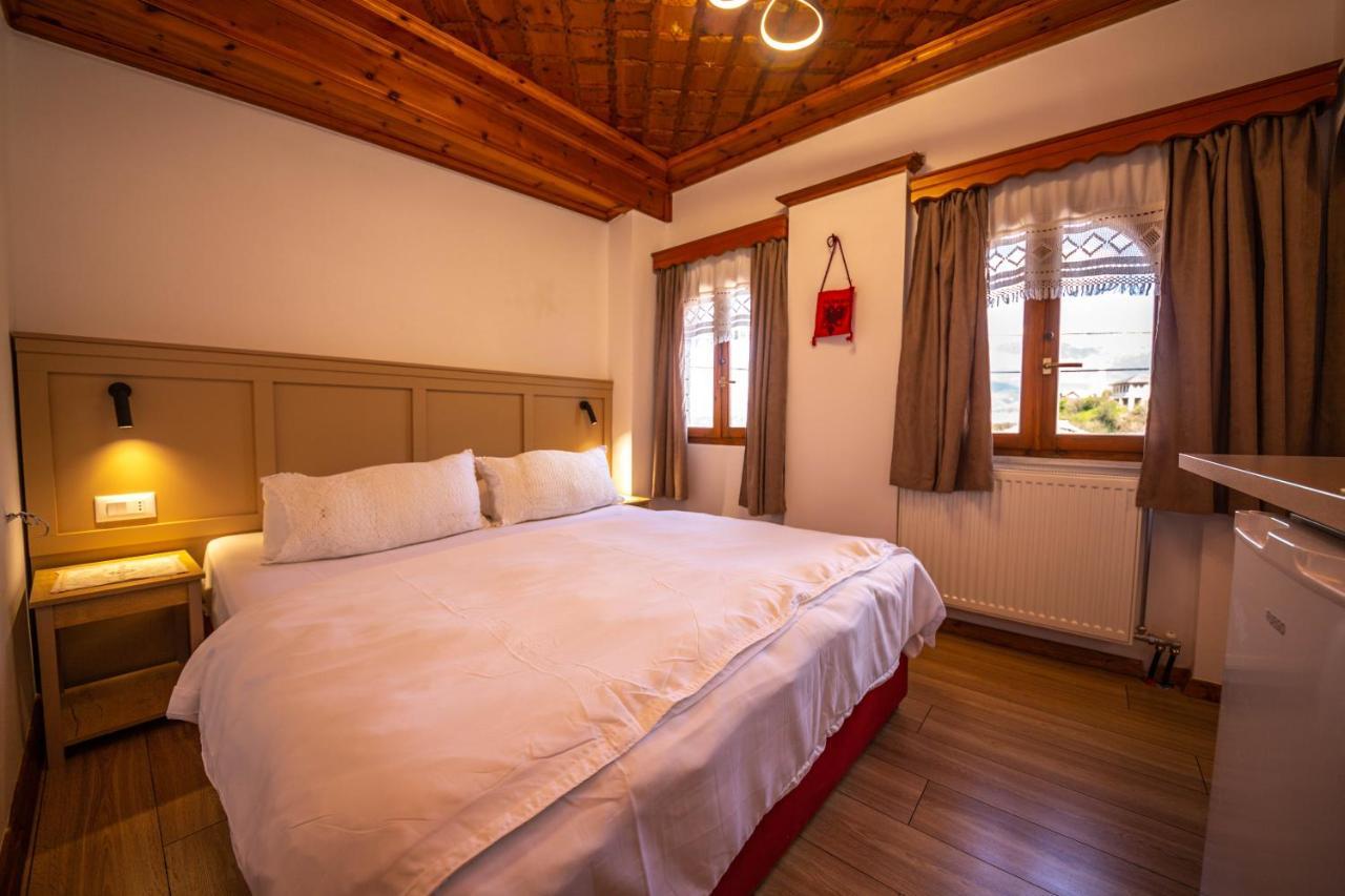 Bed And Breakfast Kotoni Gjirokastra Kültér fotó