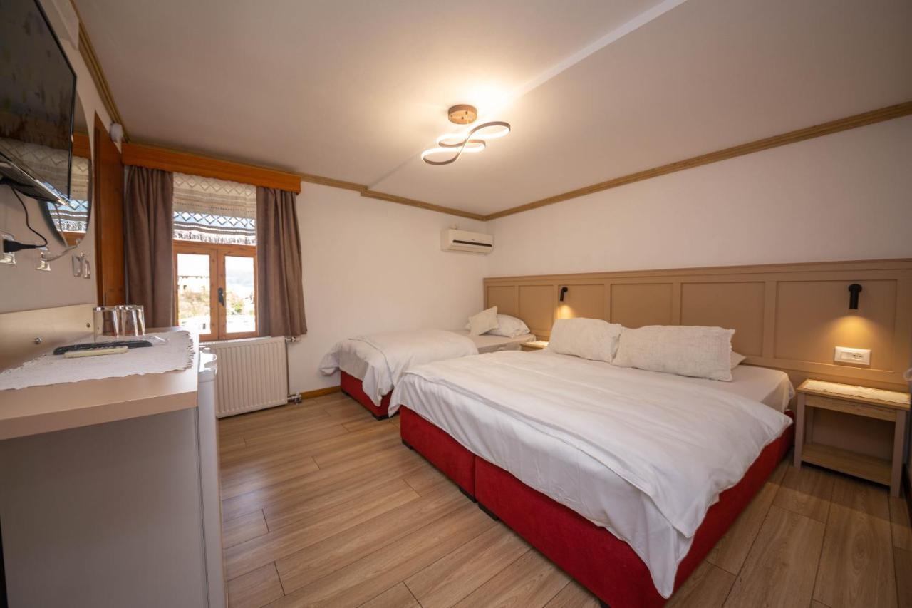 Bed And Breakfast Kotoni Gjirokastra Kültér fotó