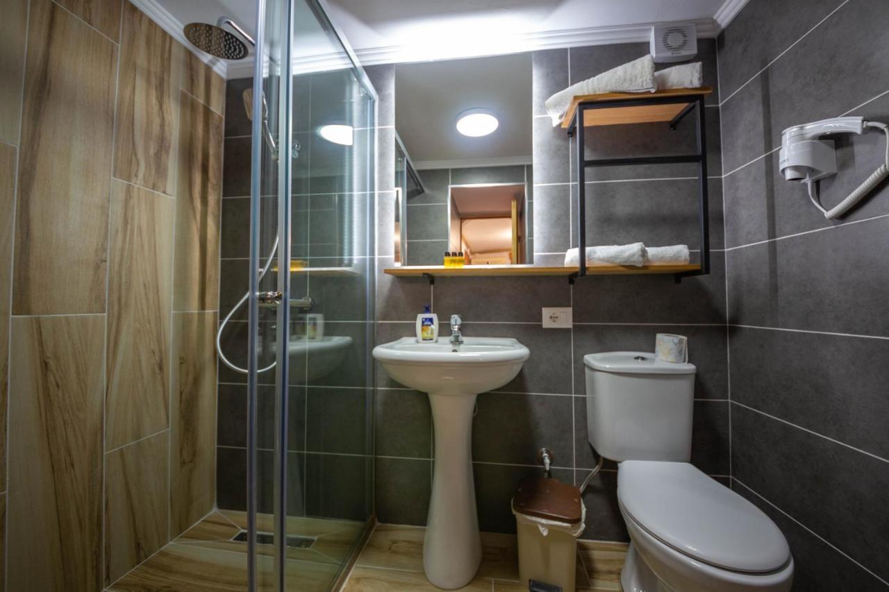 Bed And Breakfast Kotoni Gjirokastra Kültér fotó