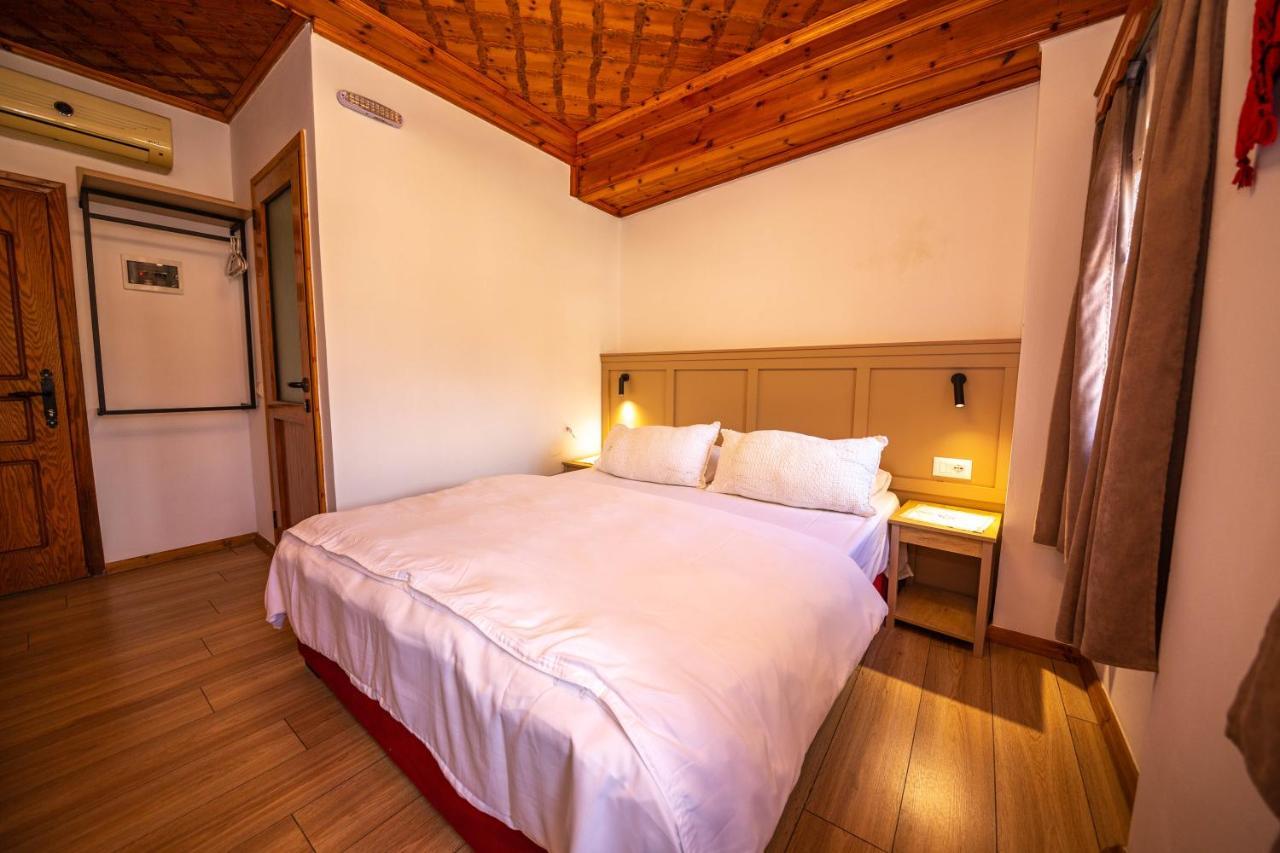 Bed And Breakfast Kotoni Gjirokastra Kültér fotó