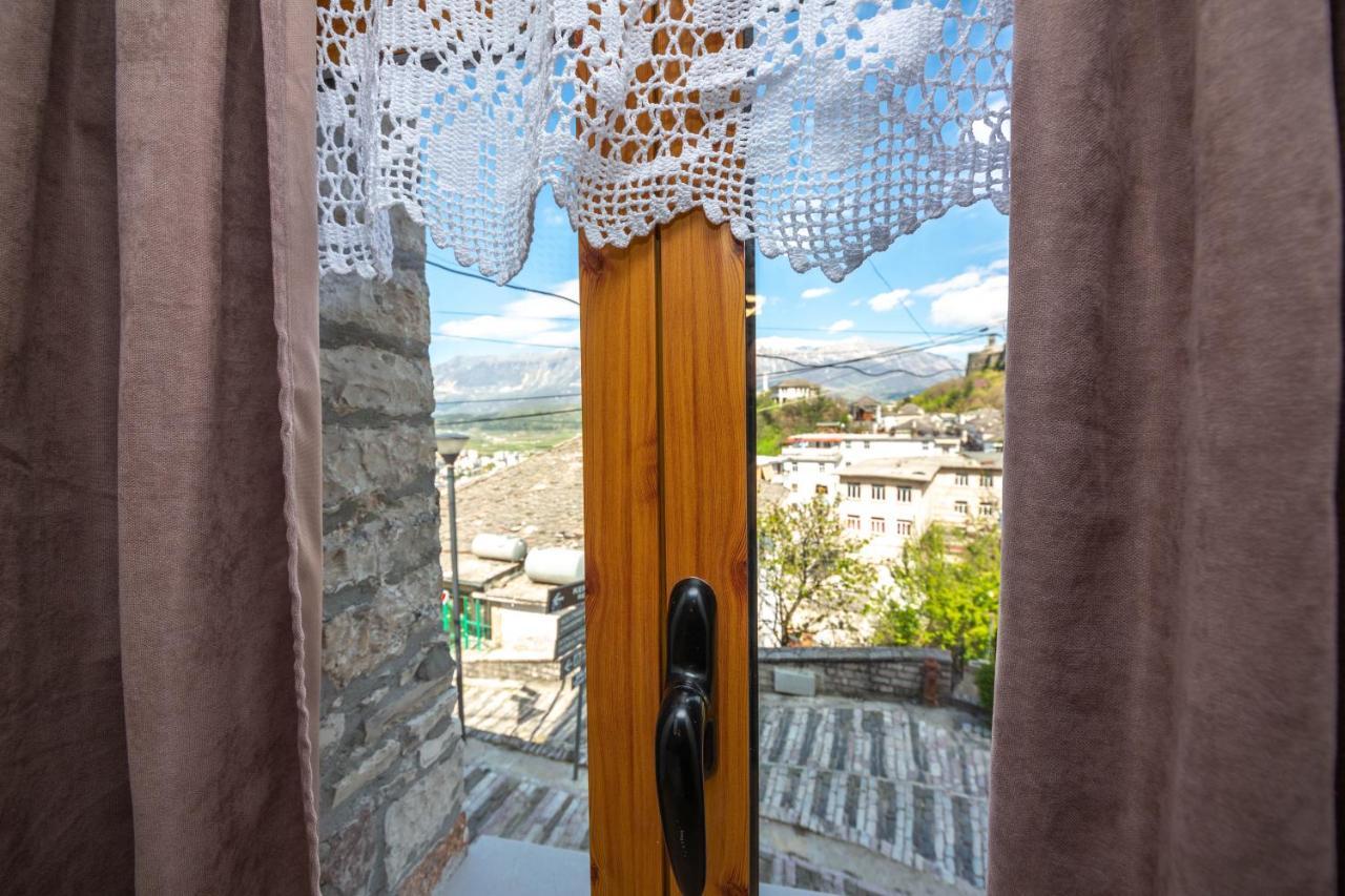 Bed And Breakfast Kotoni Gjirokastra Kültér fotó