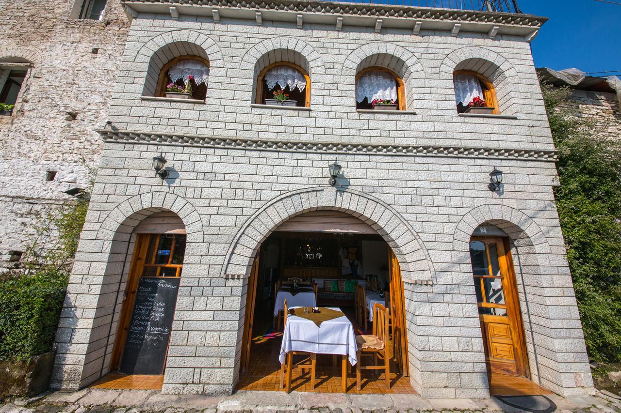 Bed And Breakfast Kotoni Gjirokastra Kültér fotó